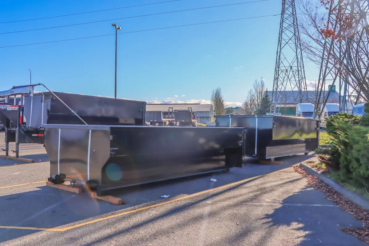 Professional dumpster rental and junk removal service in Rendon
